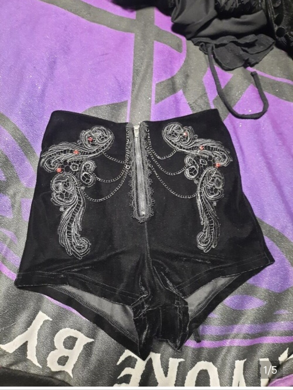 Embellished Black High-Waist Velvet Shorts - Picture 6 of 7